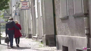 Német feleség kis pina pénzért szexel az utca ügynökével Thumb