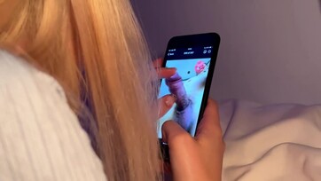 Hagytam a suta mostohabátyusomnak hogy kinyalja és megvakarja a pinámat a bugyimon keresztül Thumb