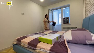 Tálcán szolgálta fel a sors a nagymellű mostohaanyám sunáját amikor beszorult az ágy alá Thumb